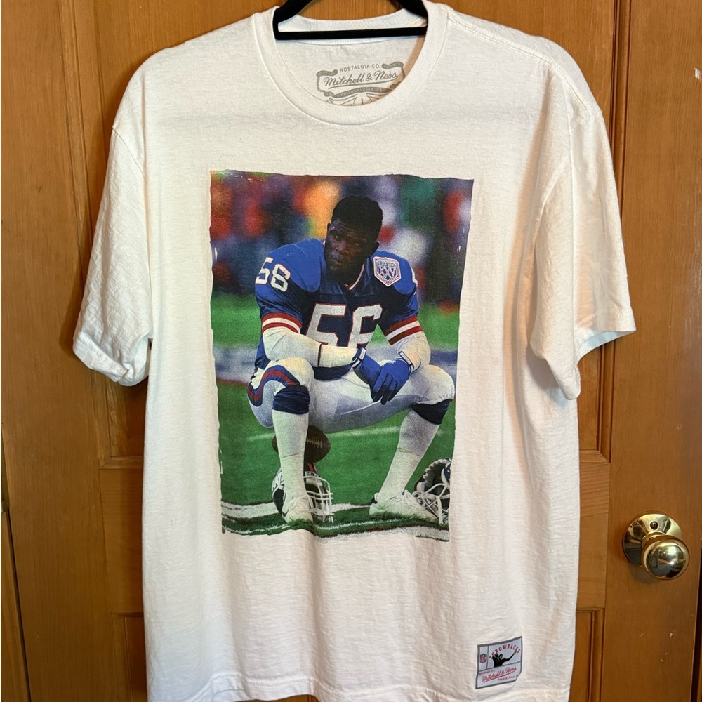 Mitchell & Ness White Throwbacks T-Shirt NWOT